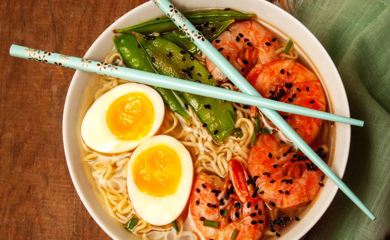 spicy egg maggi noodles